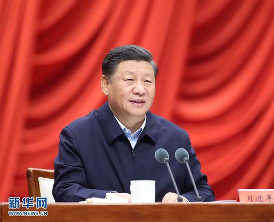 10月10日,2020年秋季学期中央党校(国家行政学院)中青年干部培训班在中央党校开班。中共中央总书记、国家主席、中央军委主席习近平在开班式上发表重要讲话。