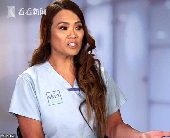 　主刀医生皮肤病专家桑德拉·李