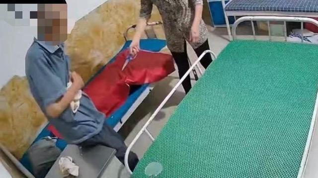 老人不“听话”就用剪刀扎？黑龙江一托老所因“虐老事件”被停业