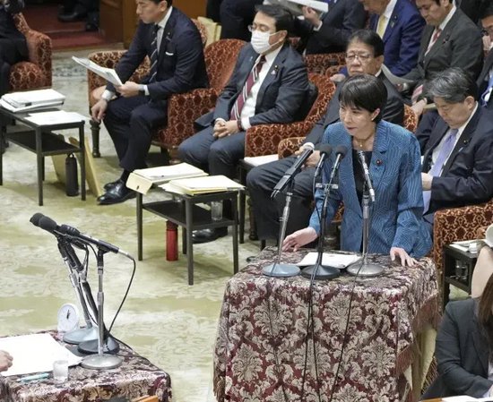 前所未有的“奉示召见”，是中国对高市早苗的威慑警告！