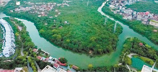 木兰溪，福建省内六大重要河流之一。从曾经的洪水肆虐到如今的安澜清波，这条一百余公里长的河流，见证了一座城市、一个流域在中国共产党领导下的沧桑巨变。新华社记者 林善传摄