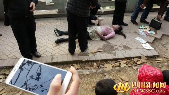 妙龄女子坠河身亡 路人误以为是玩具娃娃