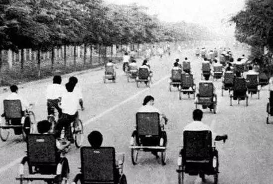 地震造成大批伤残人员