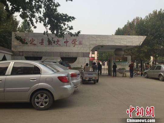 图为正定县弘文中学.张帆 摄