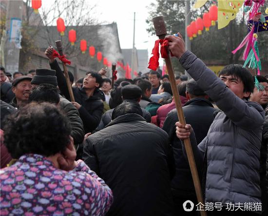 陕西关中民俗放铁炮以后可能就见不到了