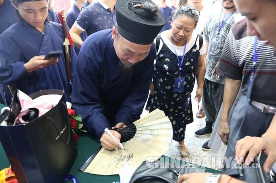 福泉山武林大会七大门派400余名民间高手切磋