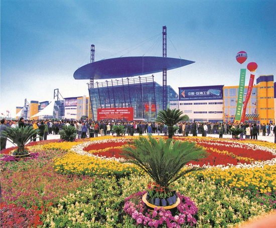 【讲习所·中国与世界】习近平为义乌“换上一件大衣服”