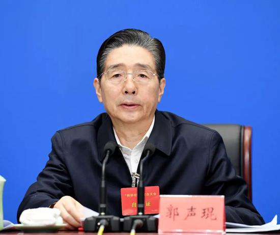 郭声琨的父亲是谁 郭声琨出席会议并讲话。 摄影 郝帆