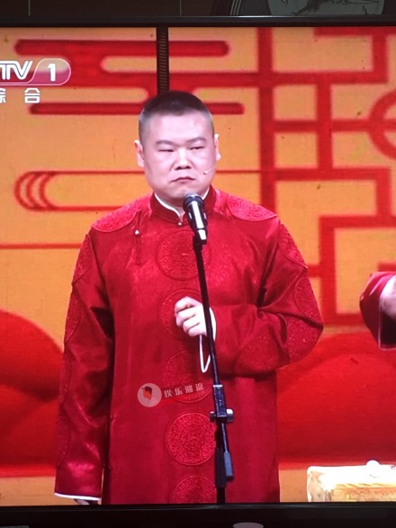 岳云鹏春晚疑似笑场 搭档孙越妙语连珠表情却飘了