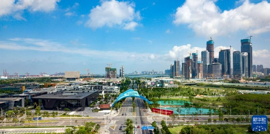 这是深圳前海深港现代服务业合作区（2018年5月15日摄）。新华社发（丘根茂 摄）