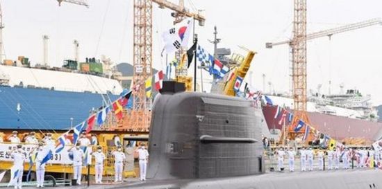 韩国新型潜艇9月15日成功试射自主研制的潜射弹道导弹（图源：环球网）
