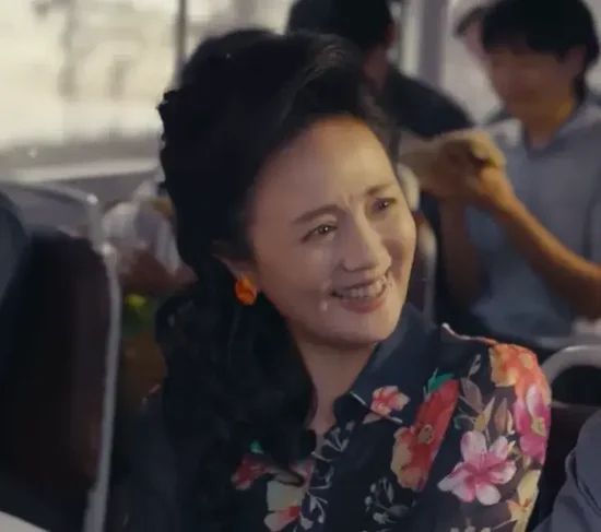 演员朱媛媛遗作《小城大事》热播，知情人爆料：她边打止痛针边演“发自内心的笑”，“我看完眼泪都掉下来了”