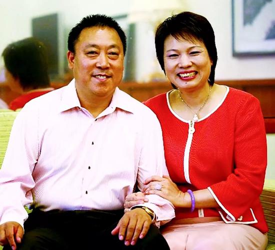  2007年，周晓光和丈夫虞云新（图片来源：东方IC）
