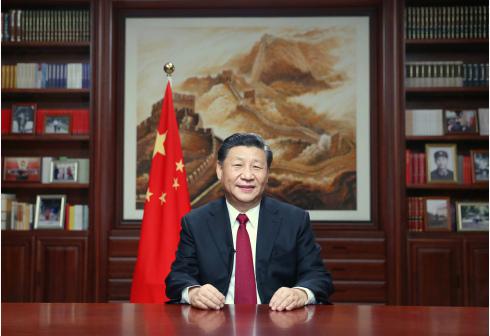 新華社照片，北京，2019年12月31日
    國家主席習近平發表二〇二〇年新年賀詞
    新年前夕，國家主席習近平通過中央廣播電視總臺和互聯網，發表二〇二〇年新年賀詞。
    新華社記者 鞠鵬  攝