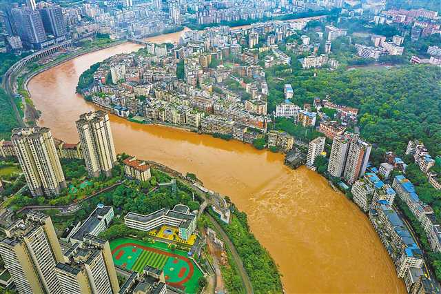 北青网综合重庆20余个区县遇暴雨 4条河流水位超警戒