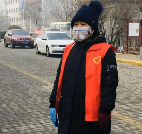 看哭!一位社工的独白:这病假条 我真的拿不出