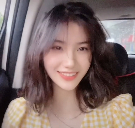 女版刘翔?00后绝美少女亮相全运会,网友:未来可期 夏思凝