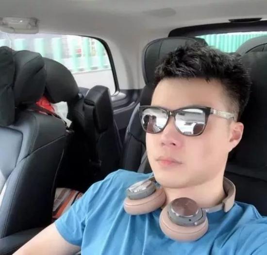 周立波崔永元:圈