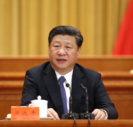 ↑2016年5月30日,全国科技创新大会、中国科学院第十八次院士大会和中国工程院第十三次院士大会、中国科学技术协会第九次全国代表大会在北京人民大会堂隆重召开。习近平出席会议并发表重要讲话。