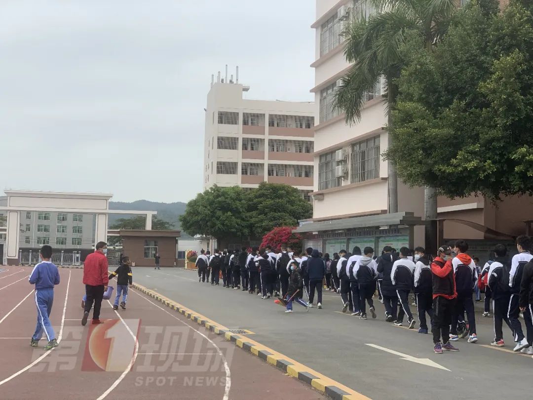 深圳光明区一学校多人中招诺如病毒食堂停餐疾控入校采样流调