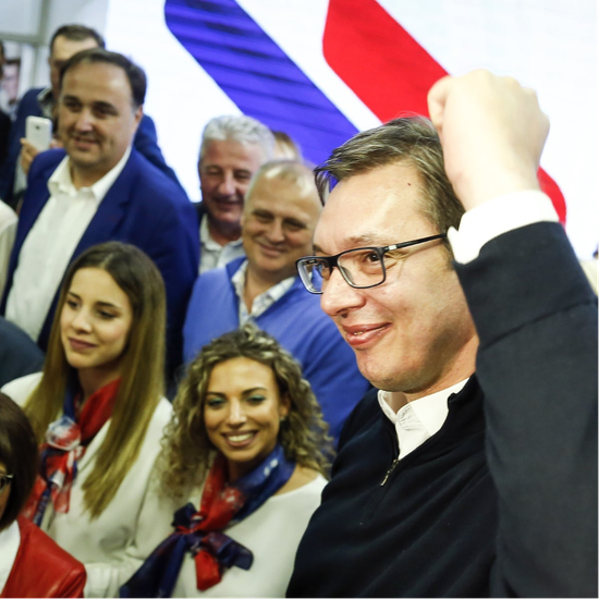 （图说：2017年，时任塞尔维亚总理的武契奇当选总统。图/Getty Images）