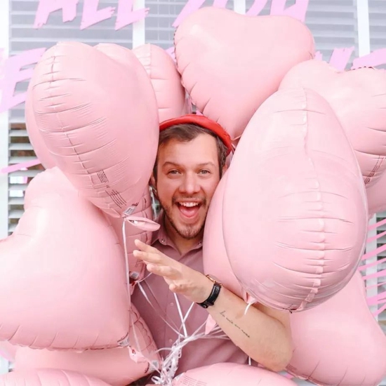 有多少男生悄悄喜欢粉红色而不敢说出来?休闲区蓝鸢梦想 - Www.slyday.coM 有多少男生悄悄喜欢粉红色而不敢说出来?休闲区蓝鸢梦想 - Www.slyday.coM