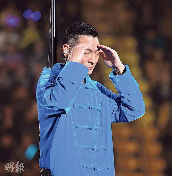 刘德华12月28日宣布演唱会无法不息(图片来源:香港《明报》)