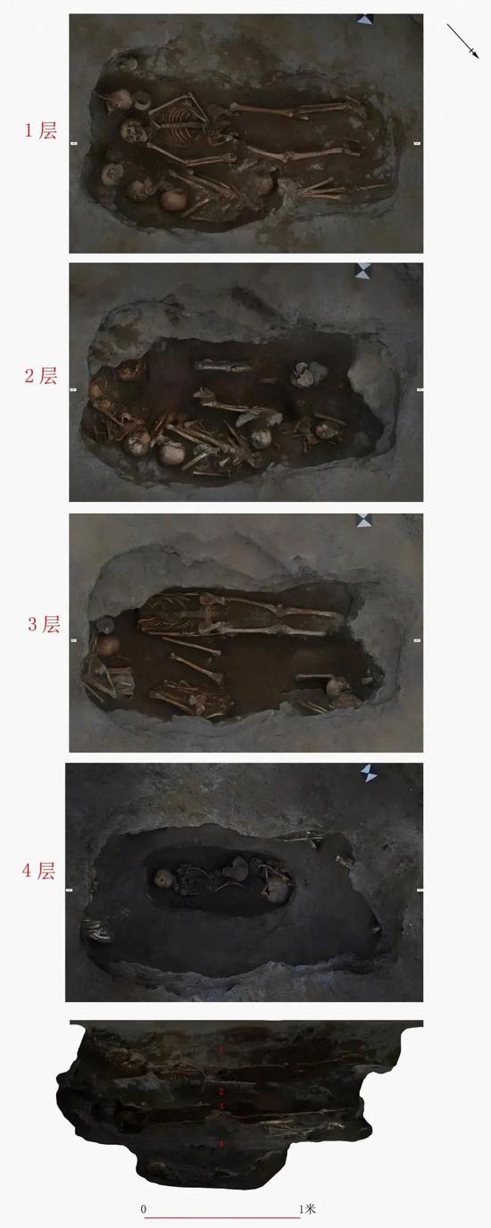 12号墓葬的分层埋葬