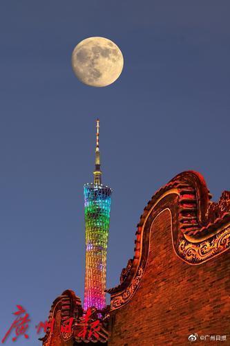中秋月亮图片:中秋拍月亮大赛 这组图赢了