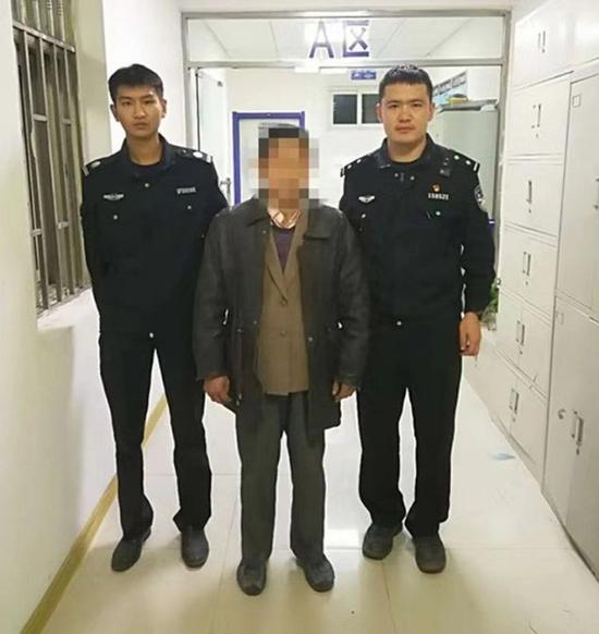 女子遭蒙面人抢劫 第二天与其成大佛普拉斯下载