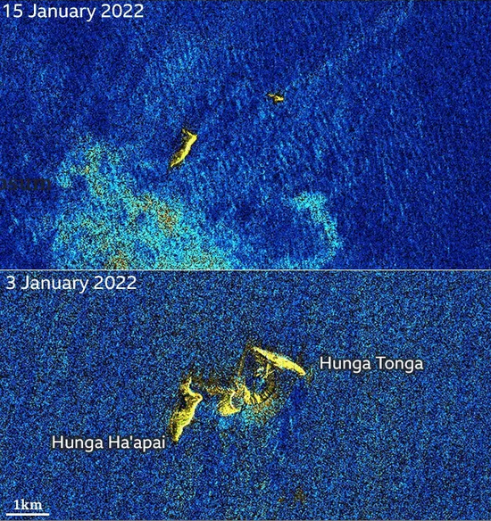  上图：当地时间2022年1月15日，哨兵1号（Sentinel-1A）卫星观测到，洪阿哈阿帕伊岛火山爆发后的景象，图片清楚显示岛屿的大部分已被海水淹没。下图为1月3日火山爆发前。
