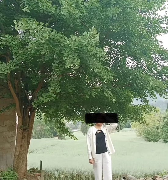 云南14岁男生杀害15岁女同学案将开庭，试图性侵遭反抗后将其掐死抛尸，女生父亲：他曾去行凶地附近一老人家里讨水喝，试探是否看到他杀人