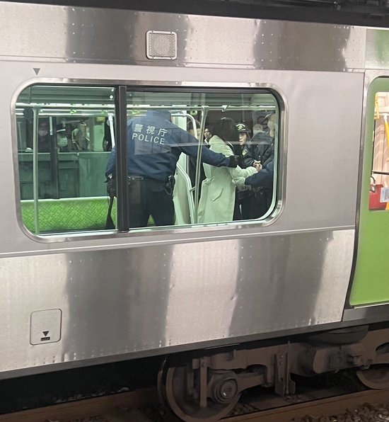 上班吃口早餐被直接开除！老板强硬辞退，最后反倒赔偿8000元