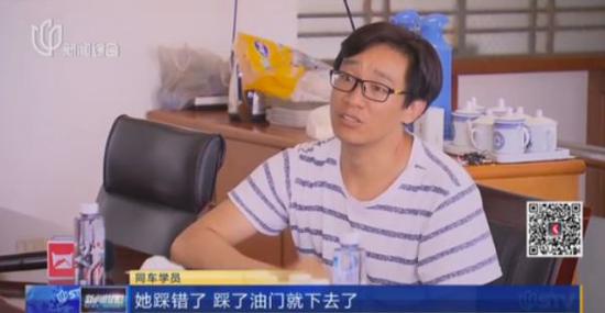 驾校教练车图片