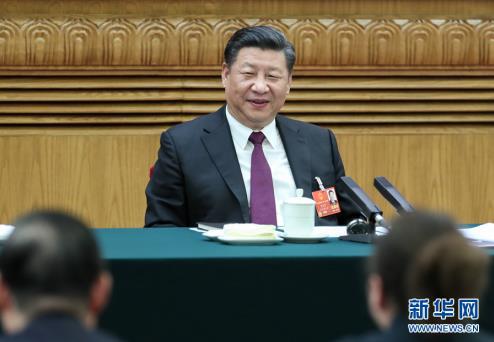2018年3月5日，中共中央总书记、国家主席、中央军委主席习近平参加十三届全国人大一次会议内蒙古代表团的审议。来源：新华社