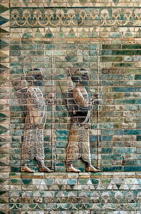 伊朗对美基地发射导弹 美会轰炸伊朗这些目标吗