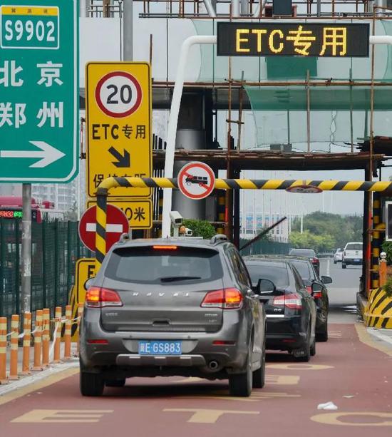 2015年8月31日,车辆从石家庄市裕华路高速入口etc通道驶入.
