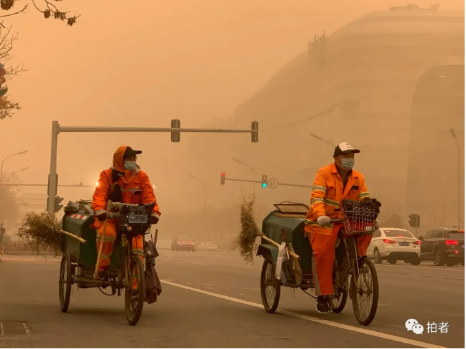 在这场沙尘暴的背后 是逐渐沙化的蒙古国