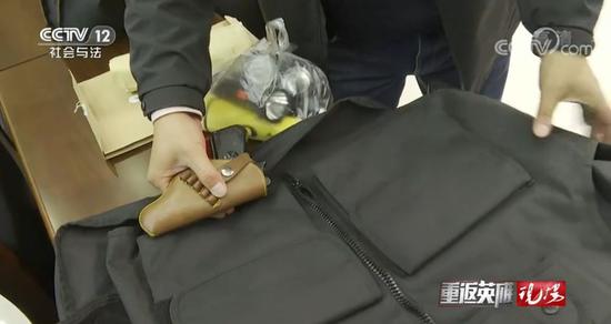 涉黑团伙:涉黑团伙逼人街头殴打他人 警方带全城追捕