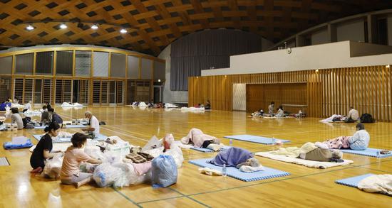 央视|暴雨致日本熊本县18人死亡 16人心肺停止