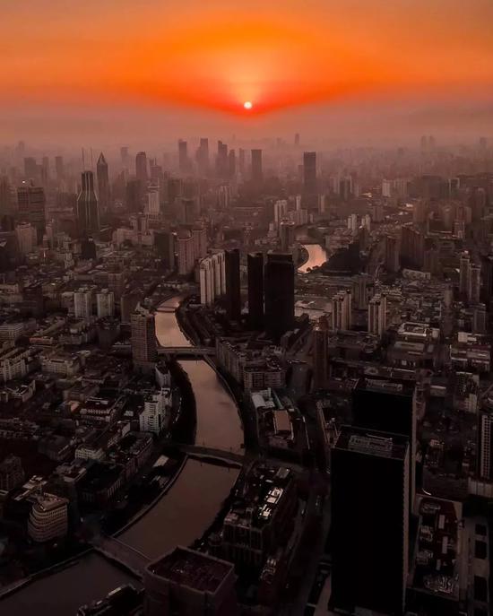 魔力之城:航拍上海照片爆红网络:一位德国摄影师眼中的魔力之城