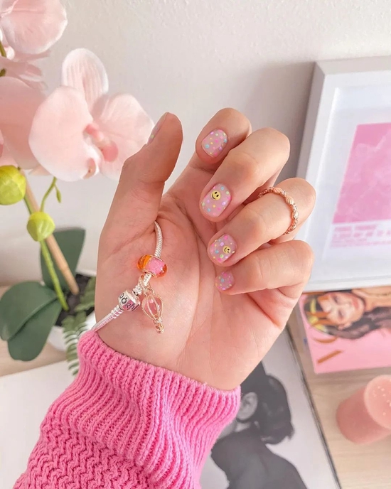 有多少男生悄悄喜欢粉红色而不敢说出来?休闲区蓝鸢梦想 - Www.slyday.coM 有多少男生悄悄喜欢粉红色而不敢说出来?休闲区蓝鸢梦想 - Www.slyday.coM