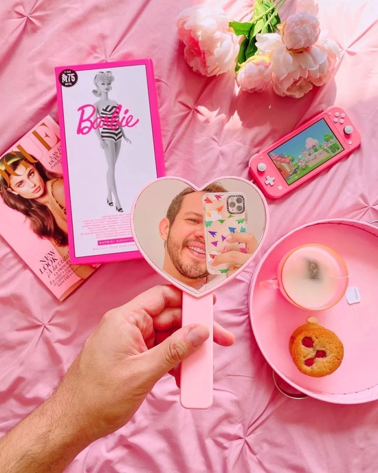 有多少男生悄悄喜欢粉红色而不敢说出来?休闲区蓝鸢梦想 - Www.slyday.coM 有多少男生悄悄喜欢粉红色而不敢说出来?休闲区蓝鸢梦想 - Www.slyday.coM