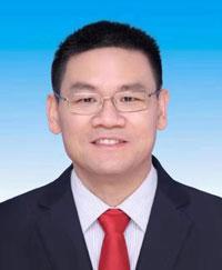 杨晋柏。