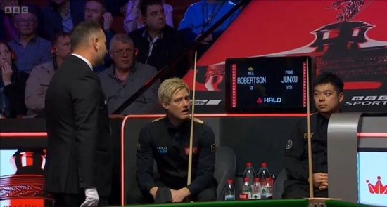 尼尔·罗伯逊将因算错分认输被罚250镑，还曾记错比赛地点、时间