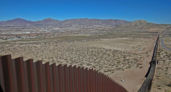  美国墨西哥边界高墙（资料图）
