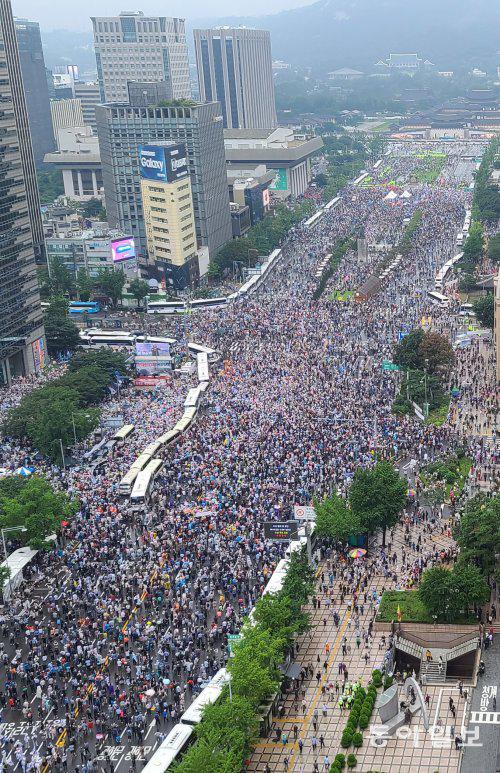 全光勋所在教会成员8月参与光化门集会（东亚日报）