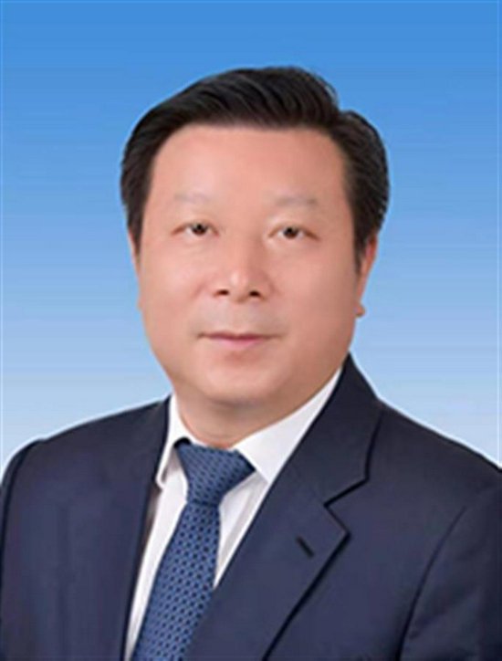 张鸿星已任江西省政法委书记 今年3月带着照片上两会