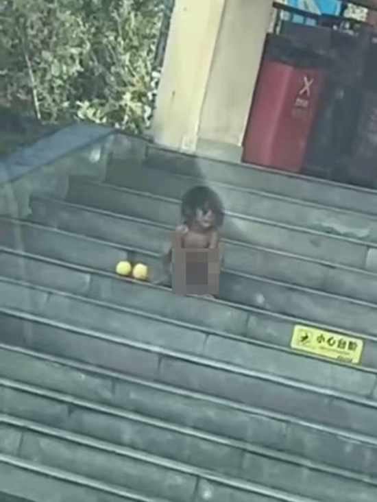多部门回应高速服务区现“野人小孩”：孩子能说会走，当地成立工作小组联合处置