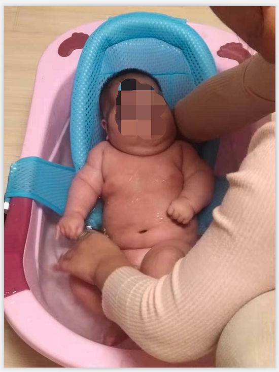 张女士三个月大的宝宝   图片来源：受访家长供图